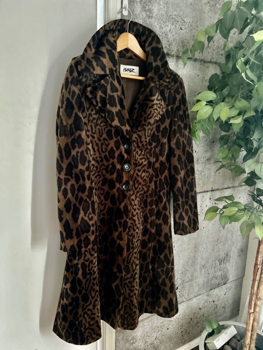 GORGEOUS Leopard long fitted coat